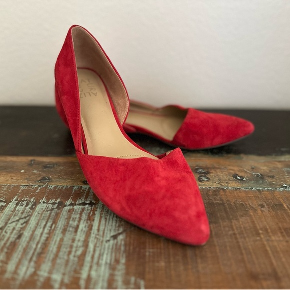 Women’s Naturalizer Suede Samantha Suede Cut Out Flats | Size 9 - Picture 1 of 6